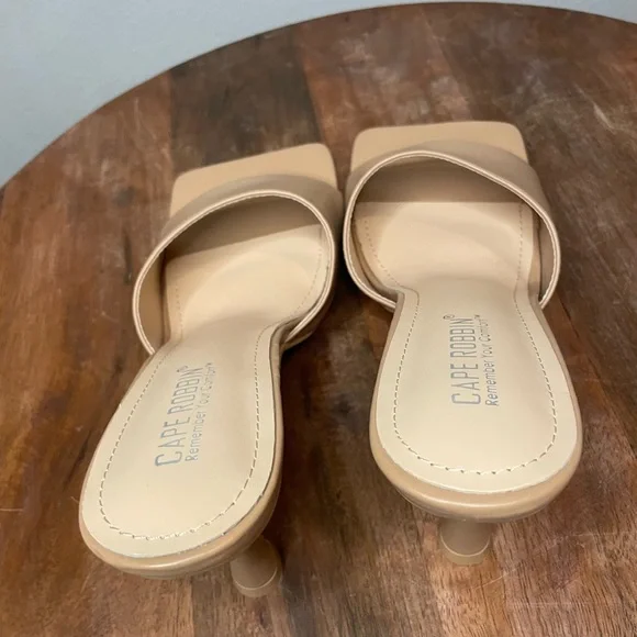 Cape Robbin remember your comfort sandals 8.5 - Picture 5 of 6